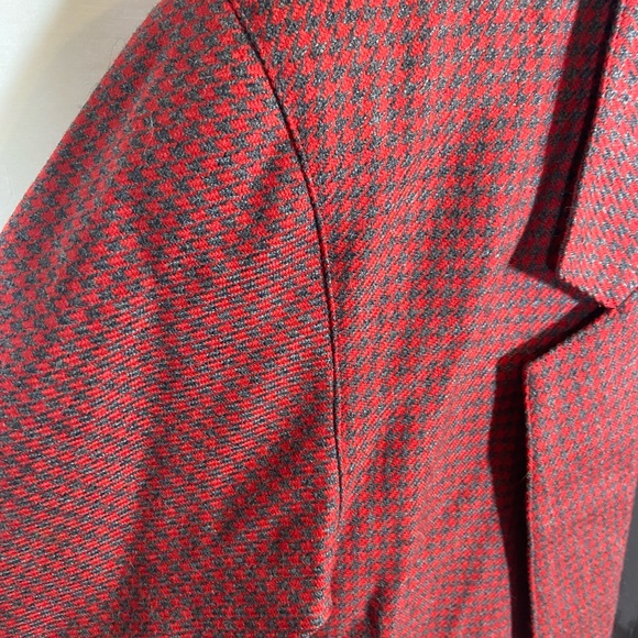 Vintage Carlisle Red and Grey Houndstooth Blazer - Picture 7 of 10